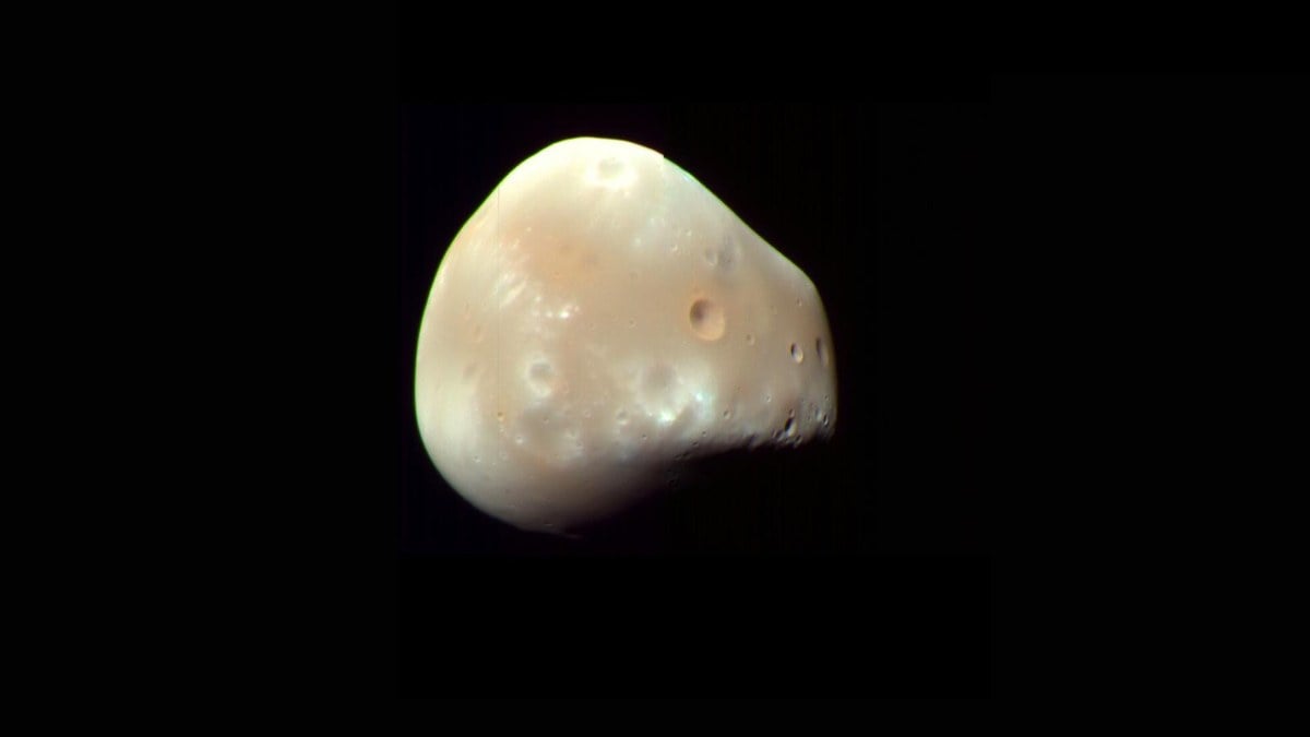 The clearest images of Mars’ moon Deimos released
