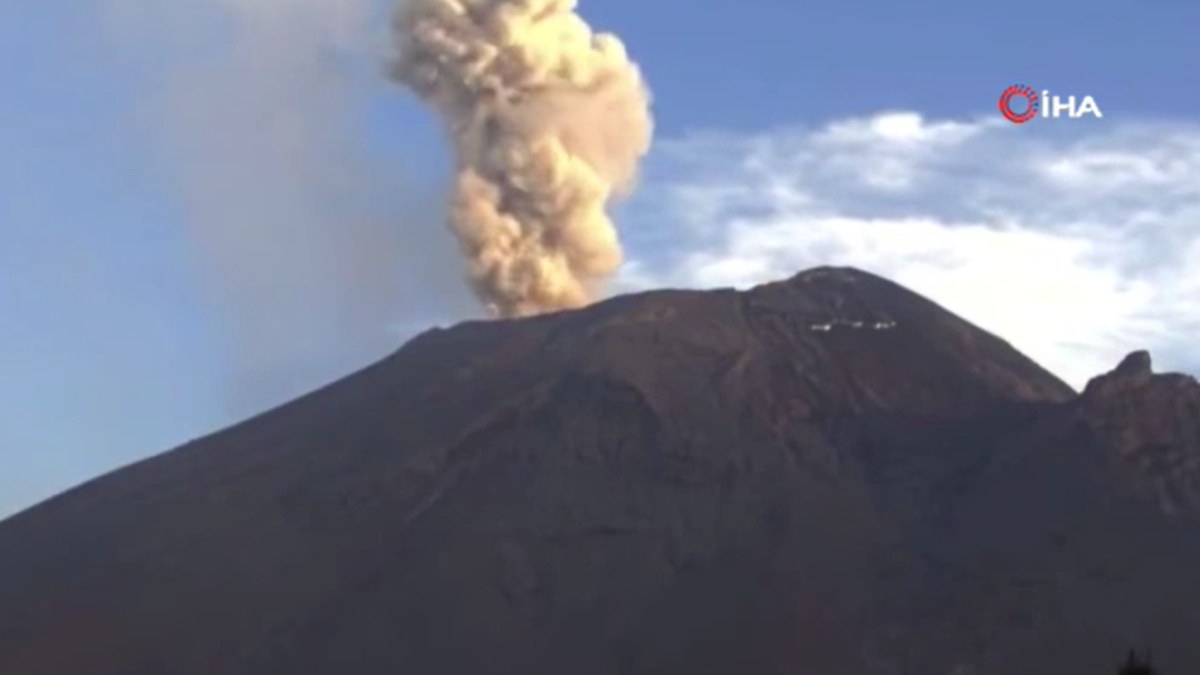 Ashfall from Popocatepetl Volcano in Mexico