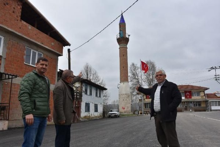 Camisiz minare köyü meşhur etti