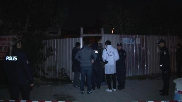 Pendik'te kağıt toplayıcısı yangında öldü