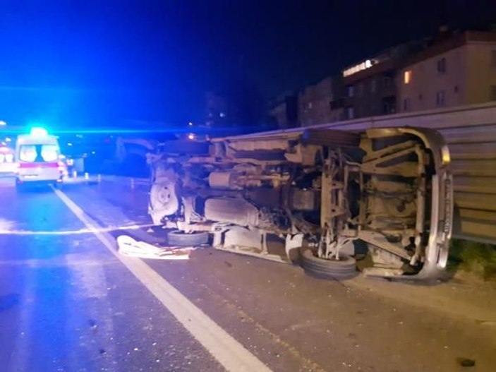 Tem Otoyolu'nda trafik kazası: 4 yaralı