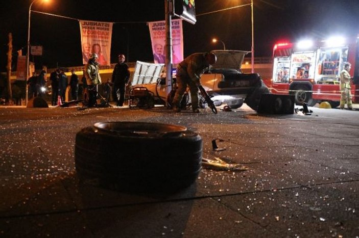 14 yaşındaki çocuk sürdüğü araçla kaza yaptı: 2 yaralı