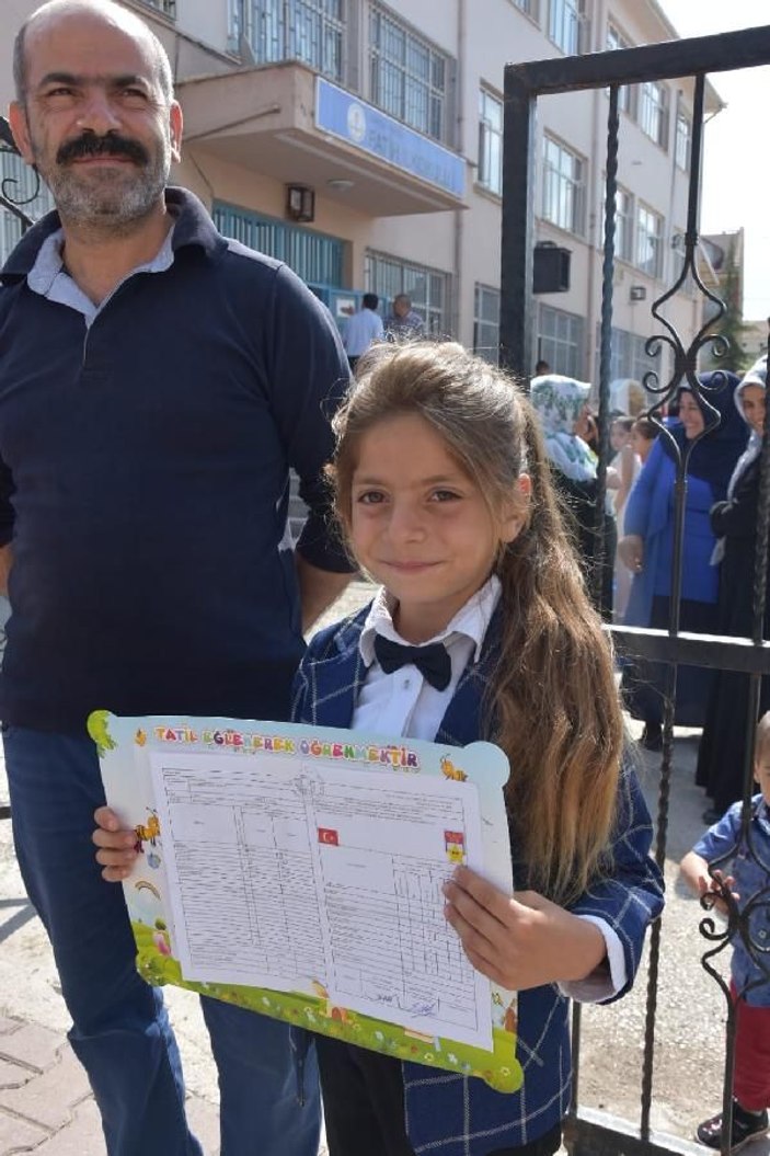 Bursa'da 9 yaşındaki Baran'ın saçları gündem oldu
