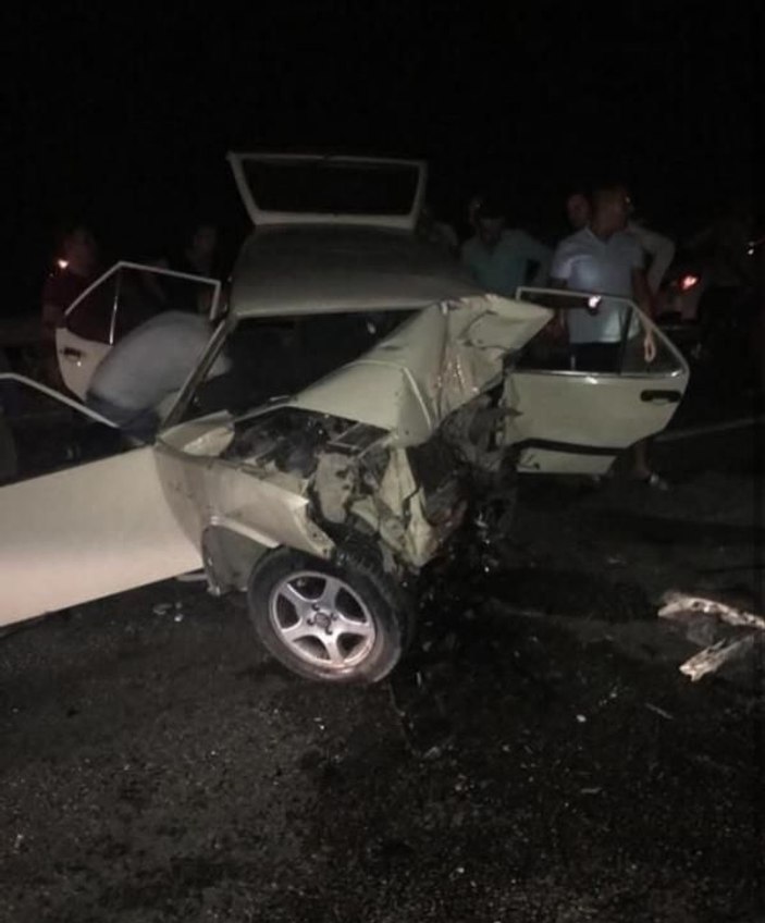 İzmir'de zincirleme trafik kazası: 1 ölü, 2 yaralı 