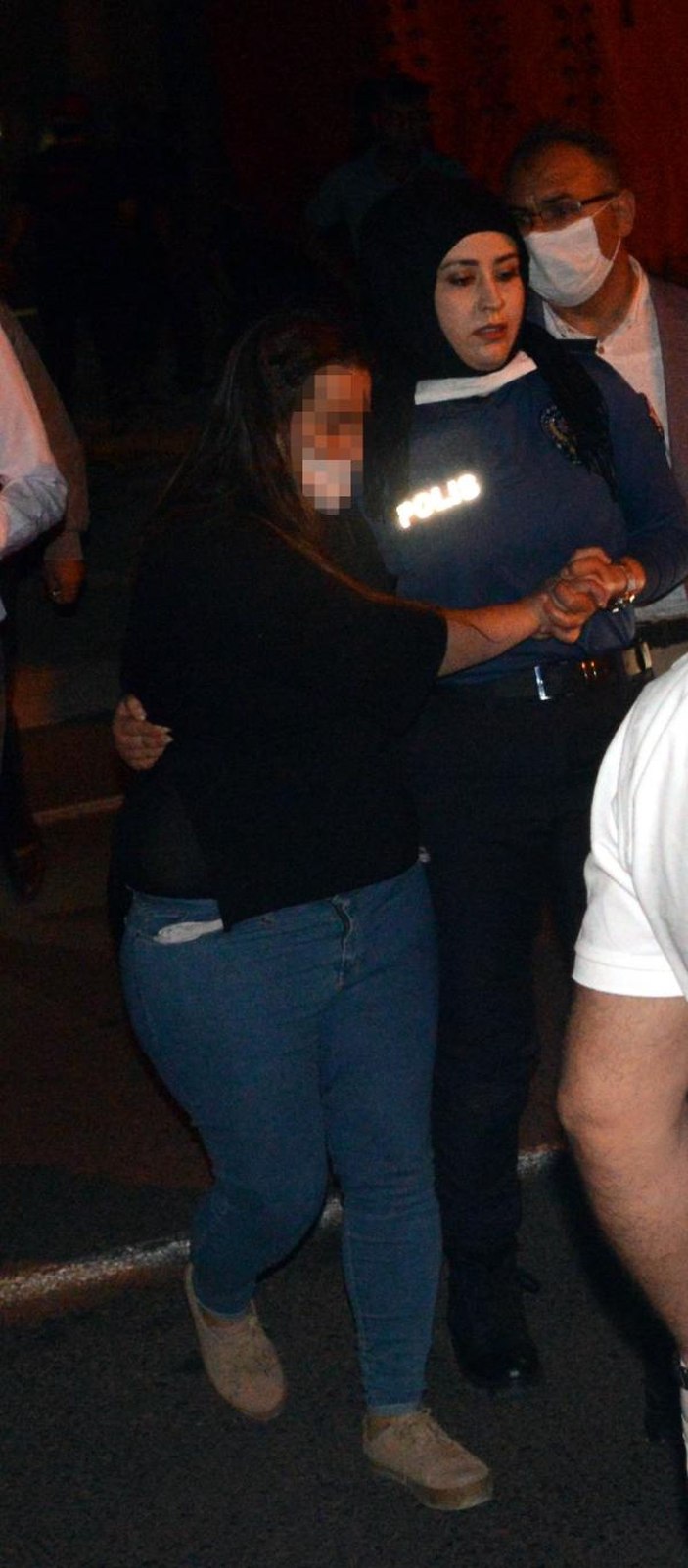 Eşi boşanma davası açan kadın, intihara kalkıştı