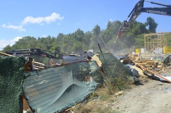 Terkos Gölü'nün kenarındaki kaçak yapılar yıkılıyor -2