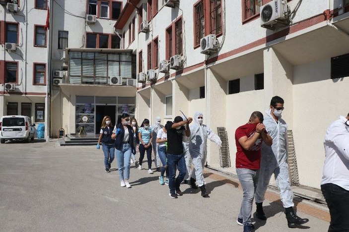 Zorla fuhuş yaptıranlara ’koli’ operasyonu: 80 gözaltı -5