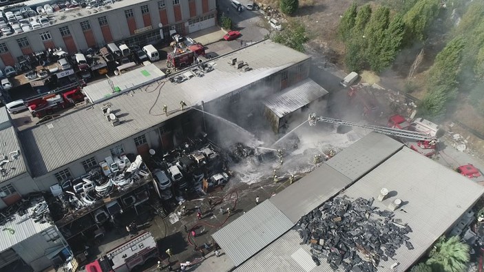 (Hava fotoğrafları) - İkitelli Atatürk Oto Sanayi Sitesi'de yangın -2