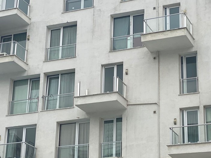 Tuzla’da balkondan düşen kadını kurtarmaya çalışan erkek arkadaşı öldü