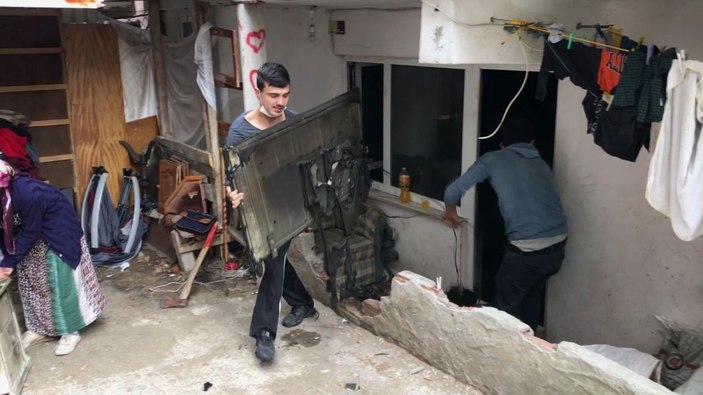 4 kişilik ailenin evi, soba yangınında kullanılamaz hale geldi -4