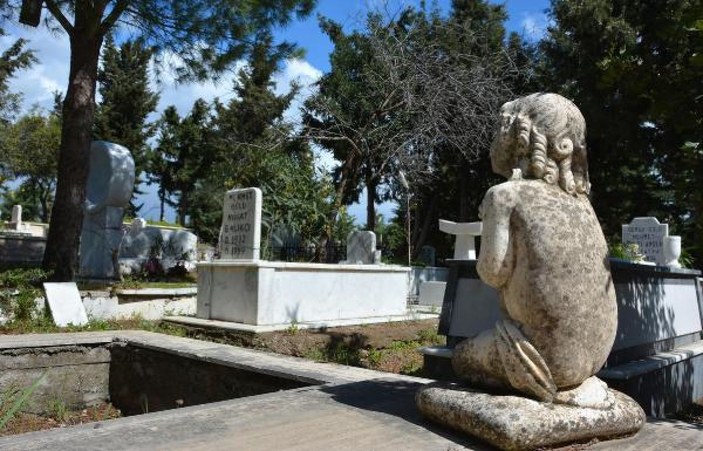 Muğla Datça Mezarlığı