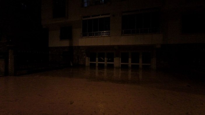 Bingöl'de sel; evler su altında kaldı -4