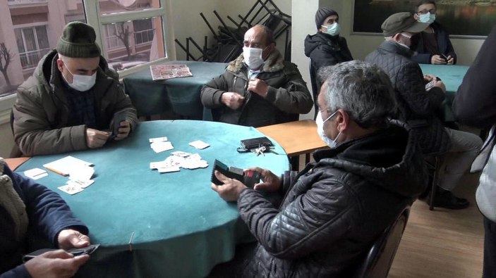 Avcılar'da kahvehanede oyun oynayanlara ceza -9