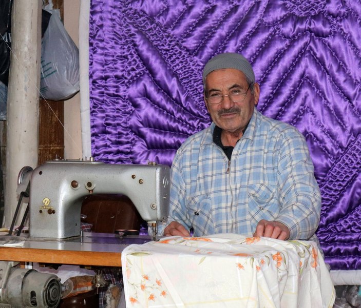 45 yıldır iğnesi elinden düşmedi -3