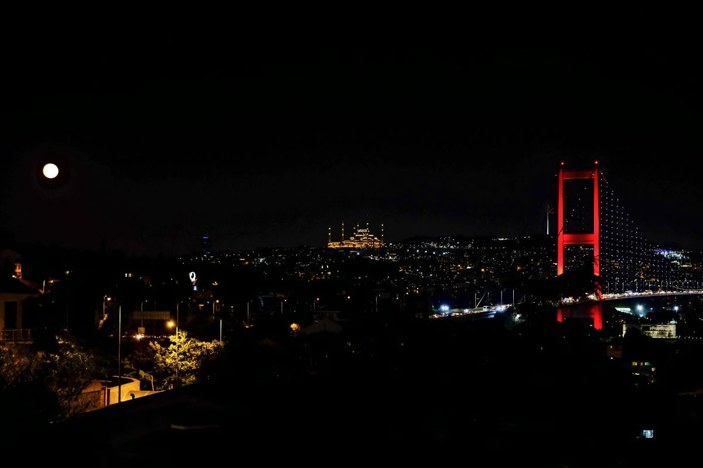 İstanbul’da mest eden dolunay manzarası -6