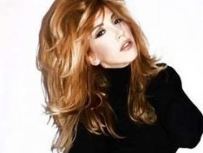 Hande Yener: Alemin Hürremiyim kardeşim