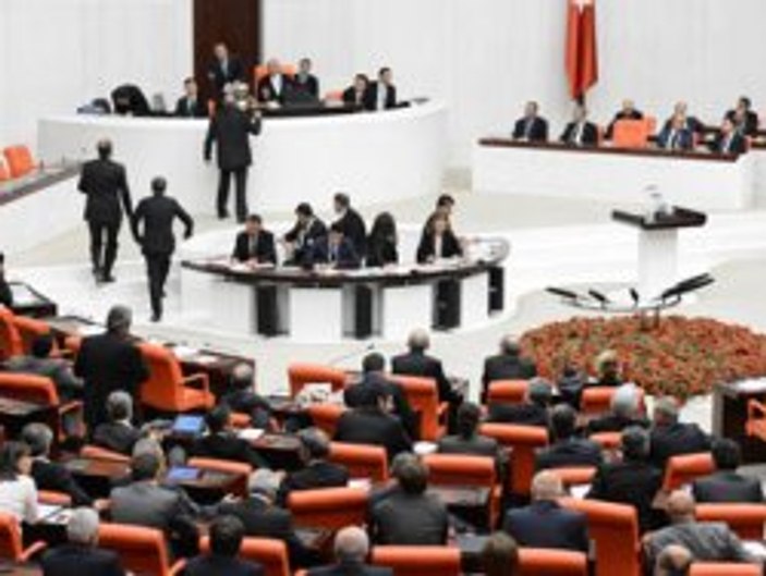 CHP'li vekilden cami ve cemevi çıkışı