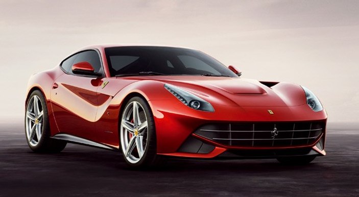 Ferrari F12berlinetta'ya Altın Direksiyon ödülü