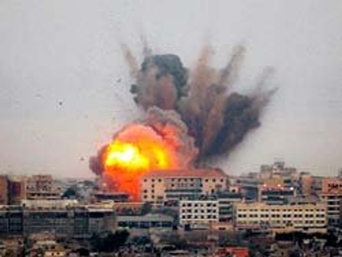 İsrail Suriye'deki hedefleri vurdu