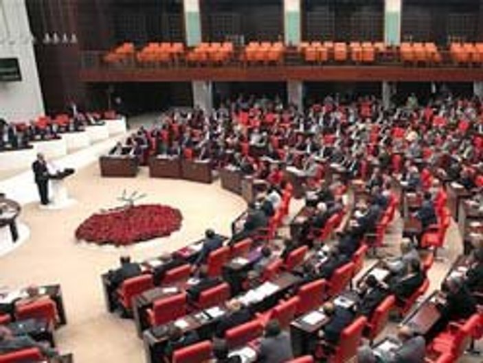 MHP Arınç'la ilgili gensoruyu yeniledi