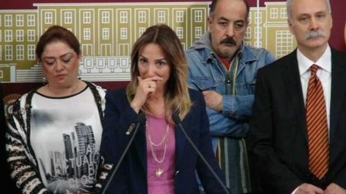CHP'li vekil Aylin Nazlıaka gözyaşlarını tutamadı İZLE