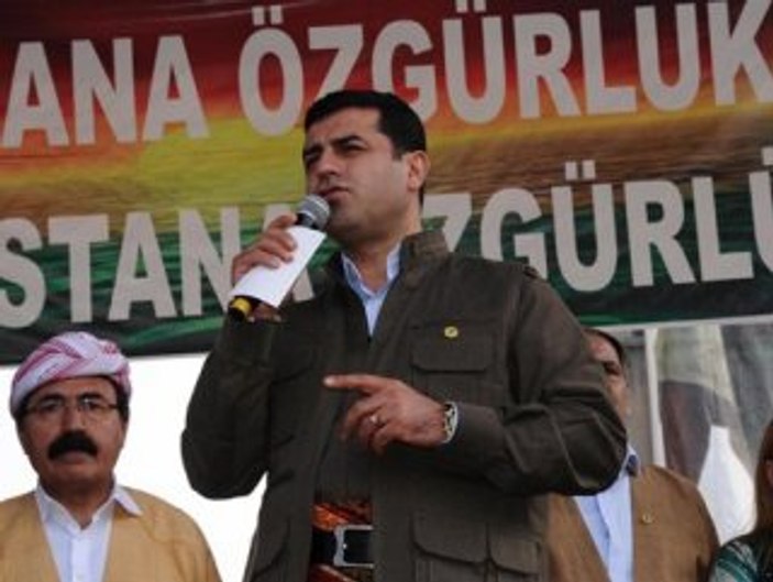 Demirtaş: Kendi Kürtçe kitaplarımızı basacağız