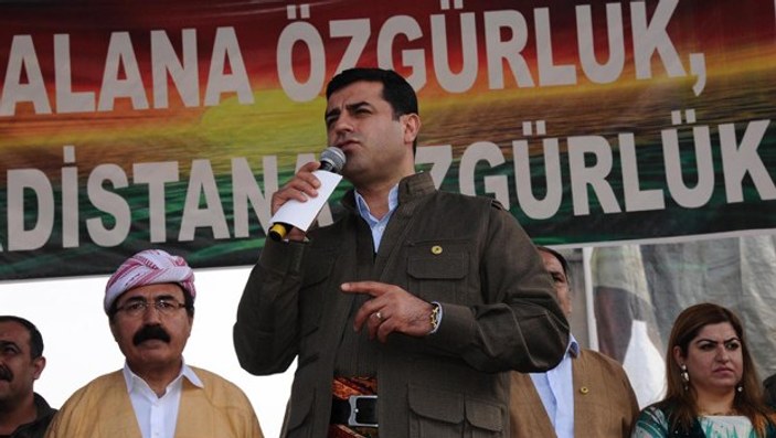 Demirtaş: Kendi Kürtçe kitaplarımızı basacağız