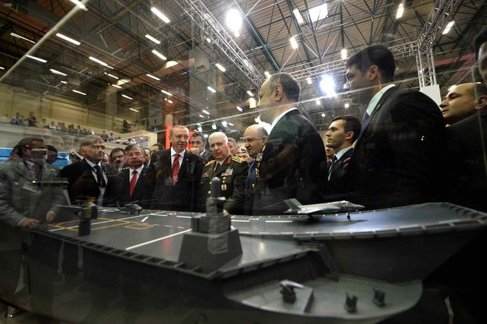 Erdoğan IDEF Uluslararası Savunma Sanayii Fuarı'nı gezdi
