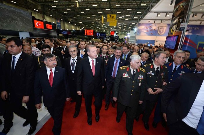 Erdoğan IDEF Uluslararası Savunma Sanayii Fuarı'nı gezdi