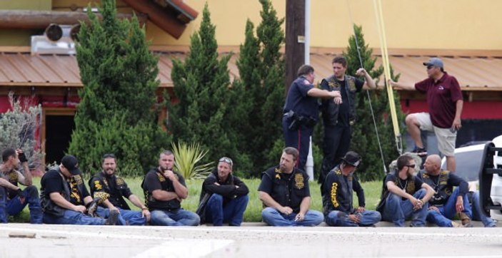 ABD'de motosikletli gruplar çatıştı: 9 ölü 18 yaralı