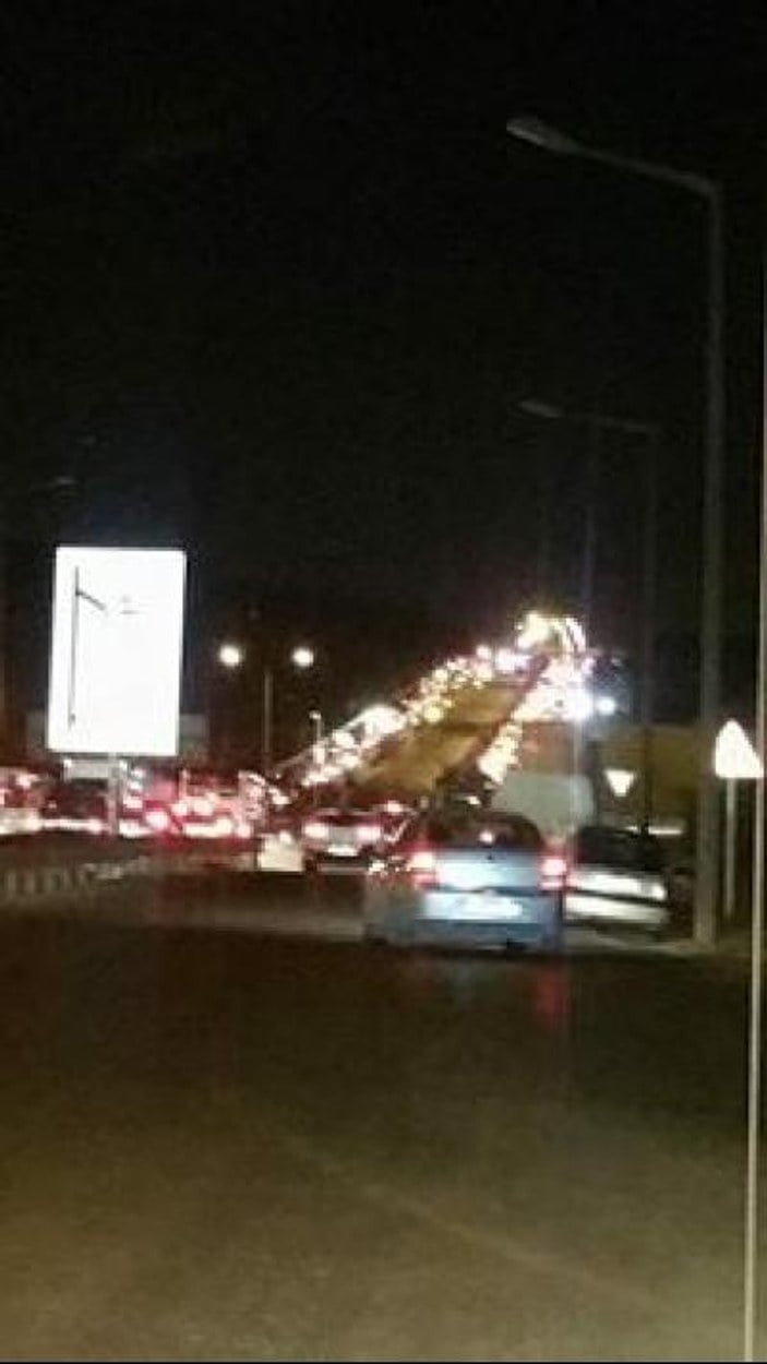 İstanbul Tuzla'da trafik kazası