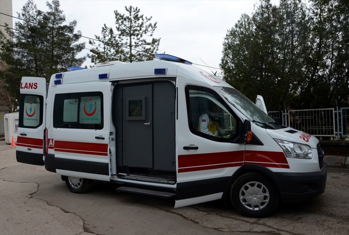 Diyarbakır Sur'a zırhlı ambulans gönderildi