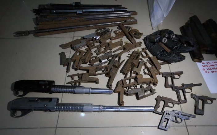 Yüksekova'da PKK'nın silah tamirhanesi bulundu