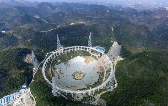 Çin'de dünyanın en büyük teleskobu inşa ediliyor