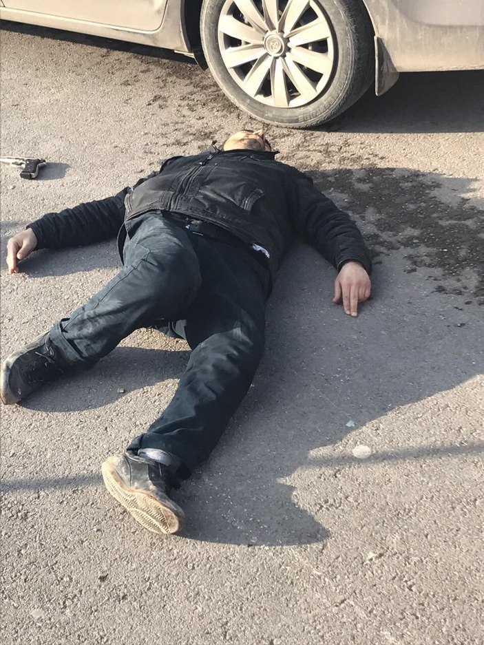 Gaziantep Emniyet Müdürlüğü önünde canlı bomba öldürüldü