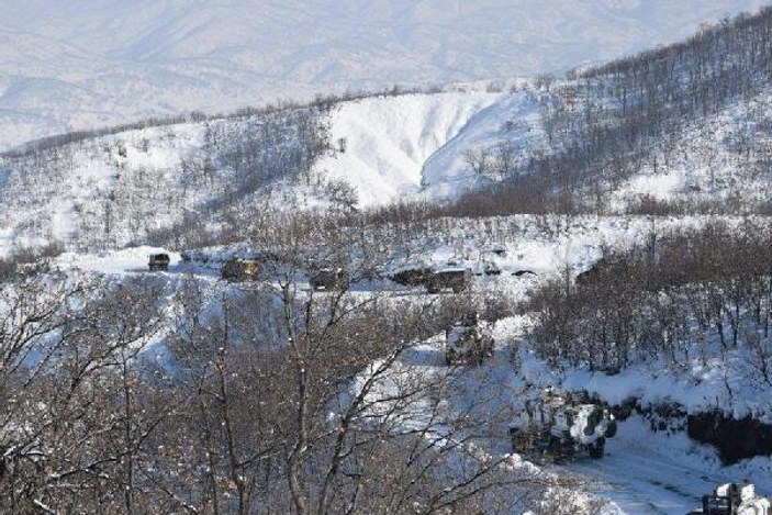 Mehmetçik'ten ağır kış şartlarında operasyon