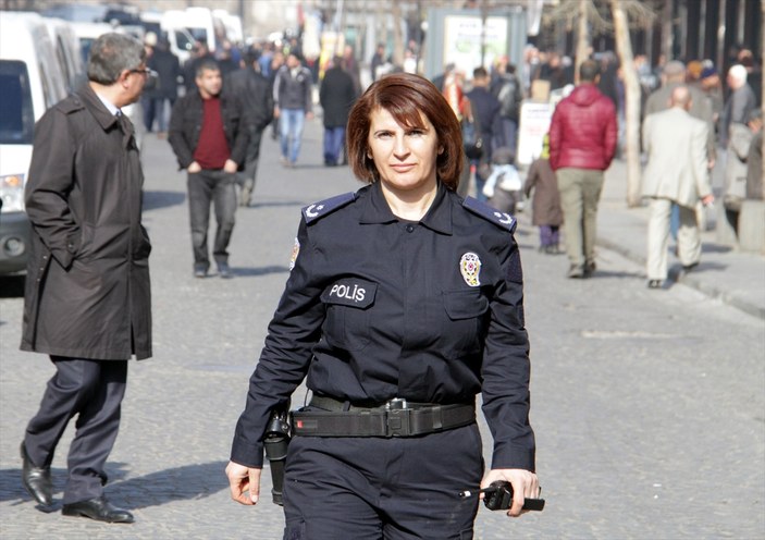 Sur'un kadın emniyet müdürü: Asuman Karacık