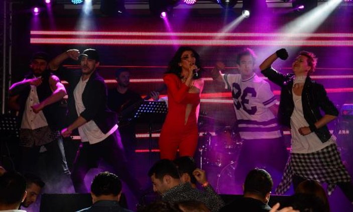 Hande Yener: İkinci baharımı yaşıyorum