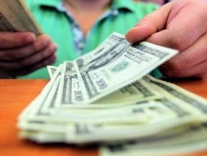 Dolar ABD'deki hızlı faiz artışı sinyalleriyle yükseldi