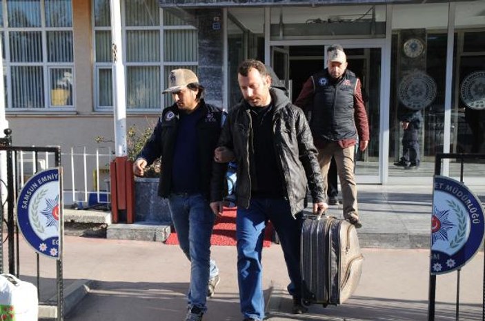 Samsun'da 6 polise FETÖ kelepçesi