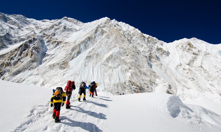 Everest'in yüksekliği tekrar ölçülecek