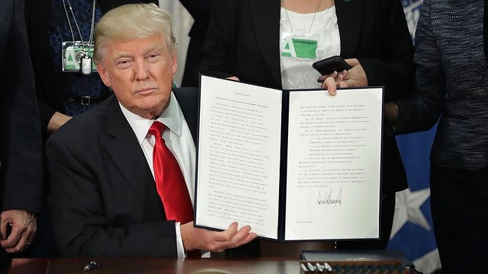 Trump Meksika duvarı kararını imzaladı