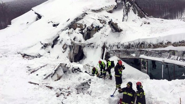 İtalya'daki çığ felaketinde acı bilanço: 29 ölü