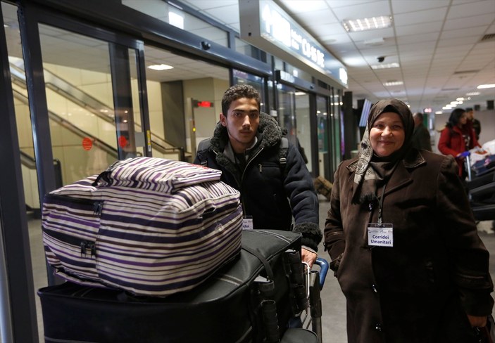 İtalya 40 Suriyeli sığınmacıyı aldı