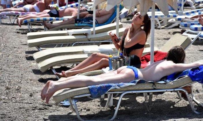 Marmaris'te sahiller hareketlendi