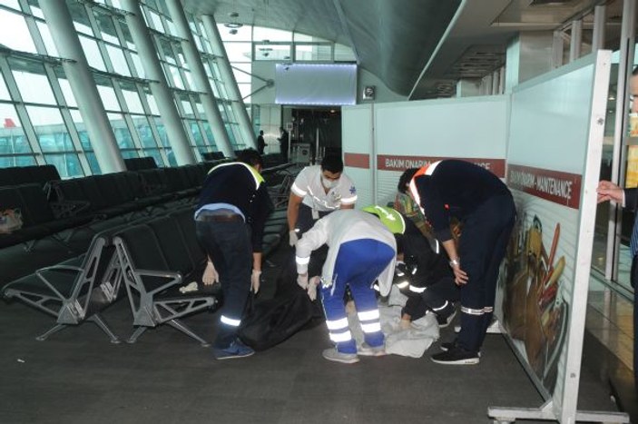 Uçağını kaçıran yolcu havalimanında ölü bulundu