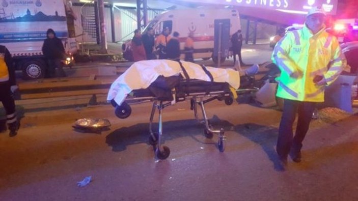 Pendik'te kaza: 2 ölü 1 yaralı