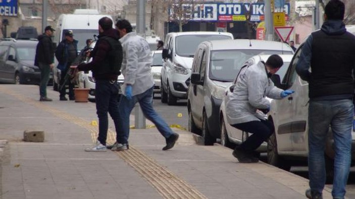 Diyarbakır'da iki grup çatıştı: 2 ölü