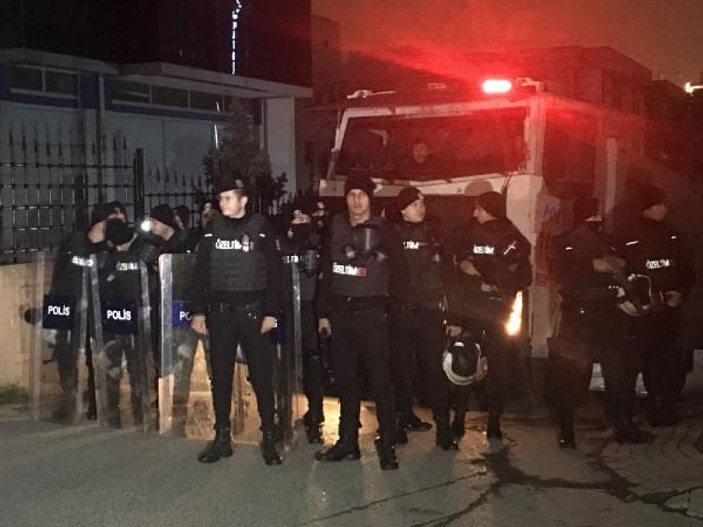 Ülkü Ocakları'ndan Sözcü gazetesine siyah çelenk