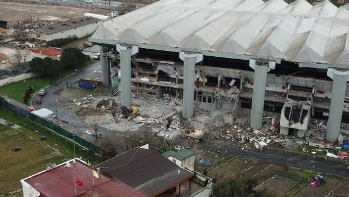 Abdi İpekçi Spor Salonu'nun yıkımı başladı